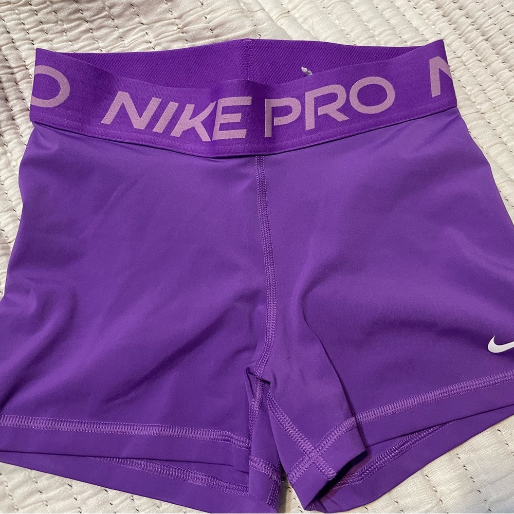 Women's Nike Pro Dri-FIT Mid-Rise Training Shorts